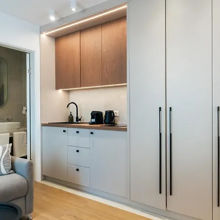 L A Ilidza By Ben&co *