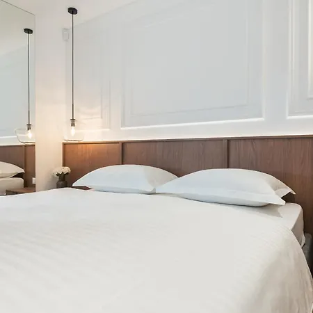 L A Ilidza By Ben&co *